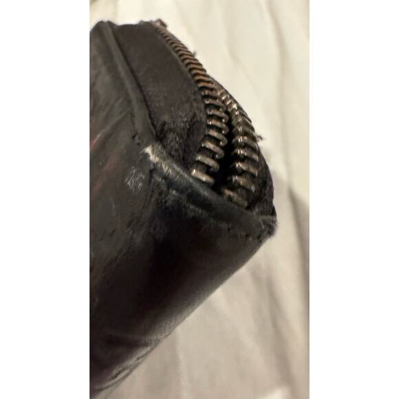 Gucci Guccissima Black Leather Zip Around Wallet Authentic Used - Picture 4 of 11